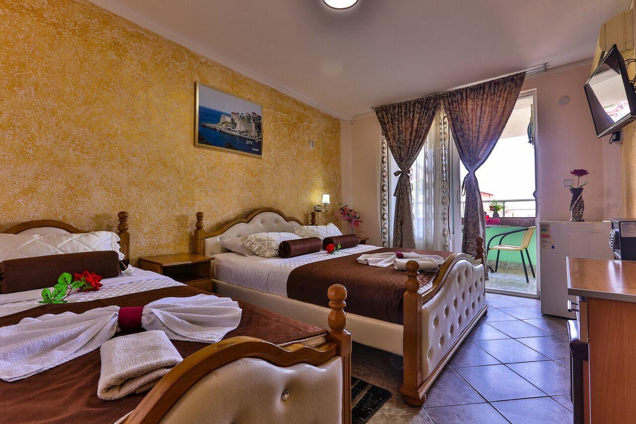 Hotel Hoti Ulcinj Ngoại thất bức ảnh