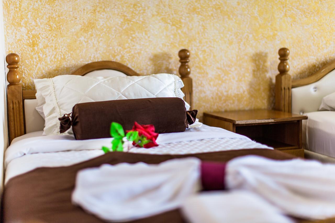 Hotel Hoti Ulcinj Ngoại thất bức ảnh