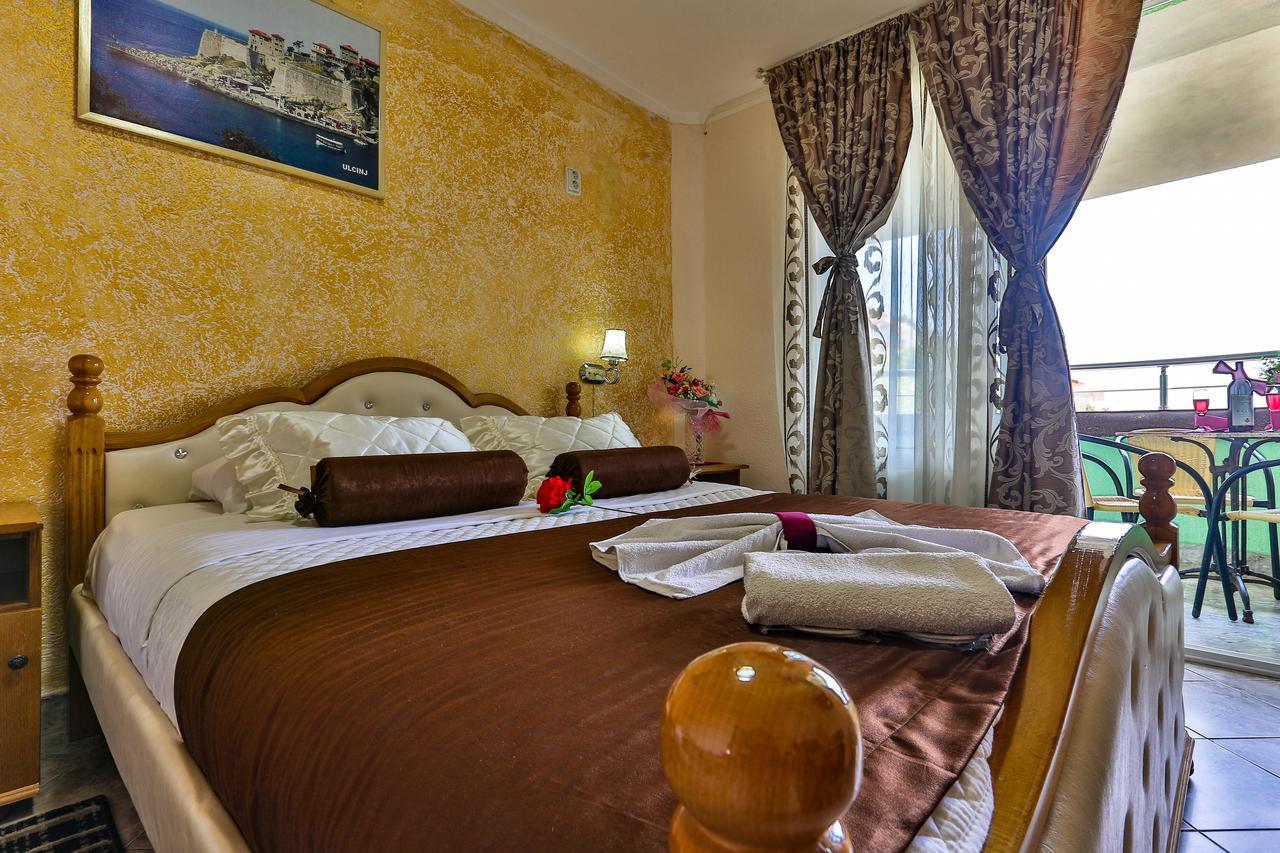 Hotel Hoti Ulcinj Ngoại thất bức ảnh