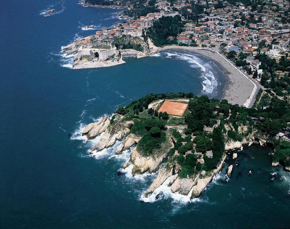 Hotel Hoti Ulcinj Ngoại thất bức ảnh
